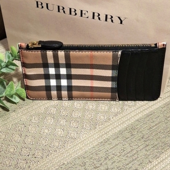 Authentic Burberry Somerset Slim Cardholder - Picture 1 of 16